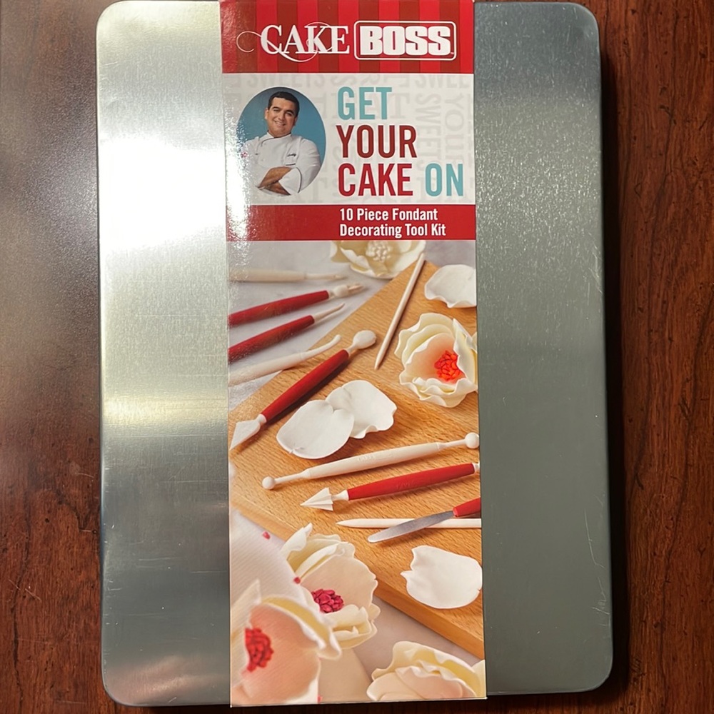 * Cake Boss 10 piece fondant decorating tool kit